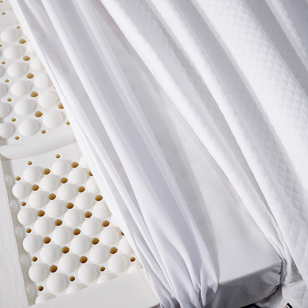 This Nic 3-Inch Natural Latex Mattress Topper 120x190cm